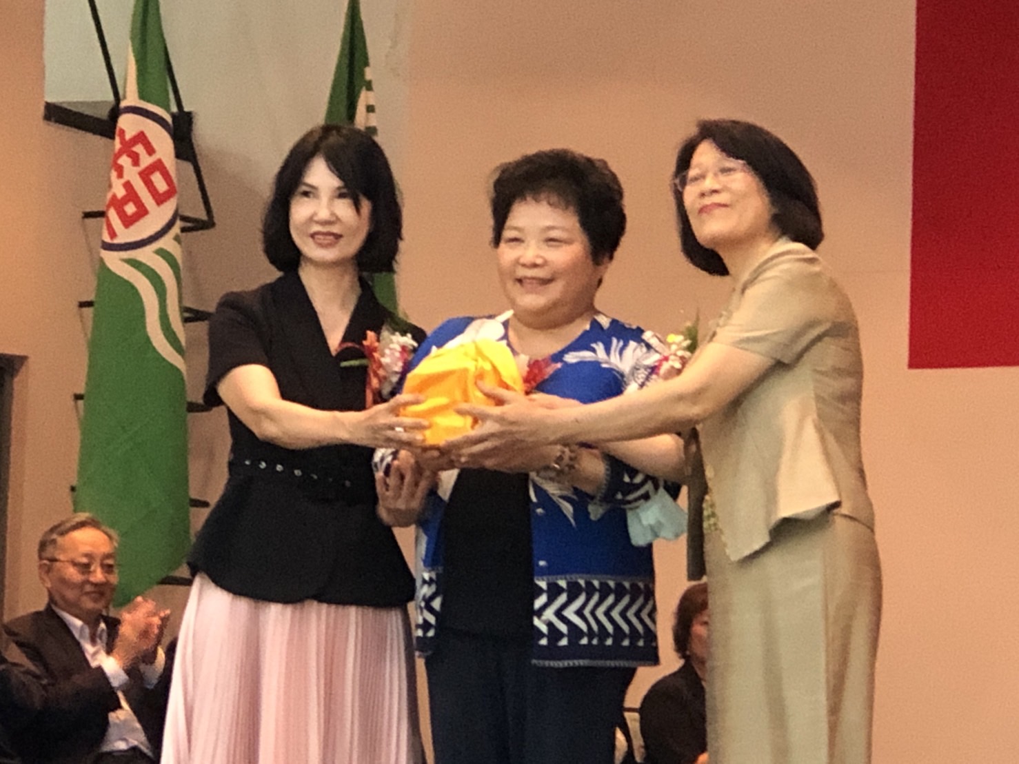 高雄郵局新任局長尤素珍 歷練豐富完整 秉持熱誠開創新局