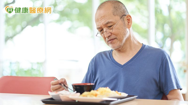 退休+體力衰退出現焦慮症 「樂齡族正向心理指南」跟著做