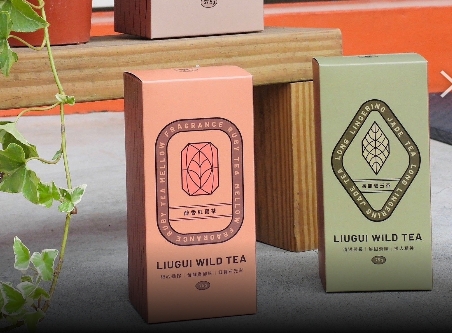 ▲圖說高雄在地茶葉六龜區新發社區發展協會榮獲日本綠茶大賽金賞雙獎。(記者李堂安翻攝)