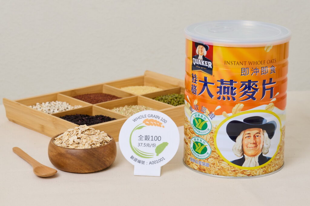 桂格大燕麥片、全天然五麥系列、超纖穀飯系列等產品,都可助力消費者輕鬆達到膳食纖維攝取目標。(圖/佳格提供)