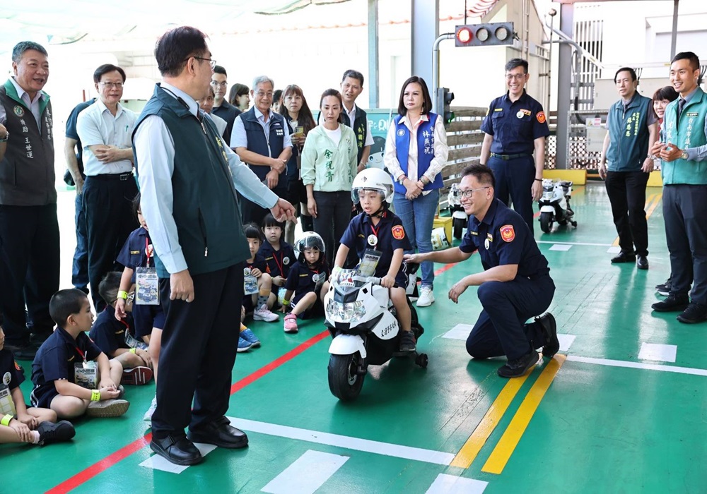台南警辦小小警察體驗營 黃偉哲肯定道安團隊用心 274 248240921a03