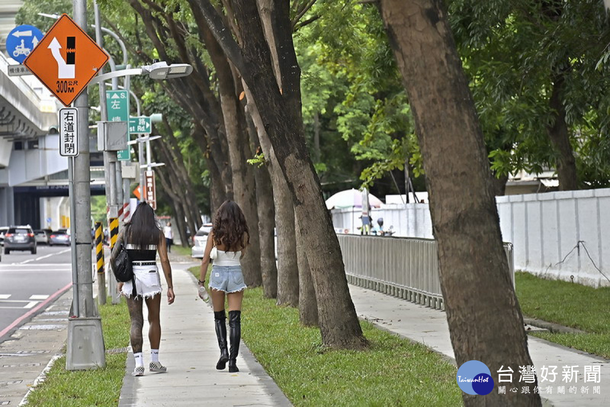 ▲左楠路人行環境優化，完善場館周邊步行轉乘動線。