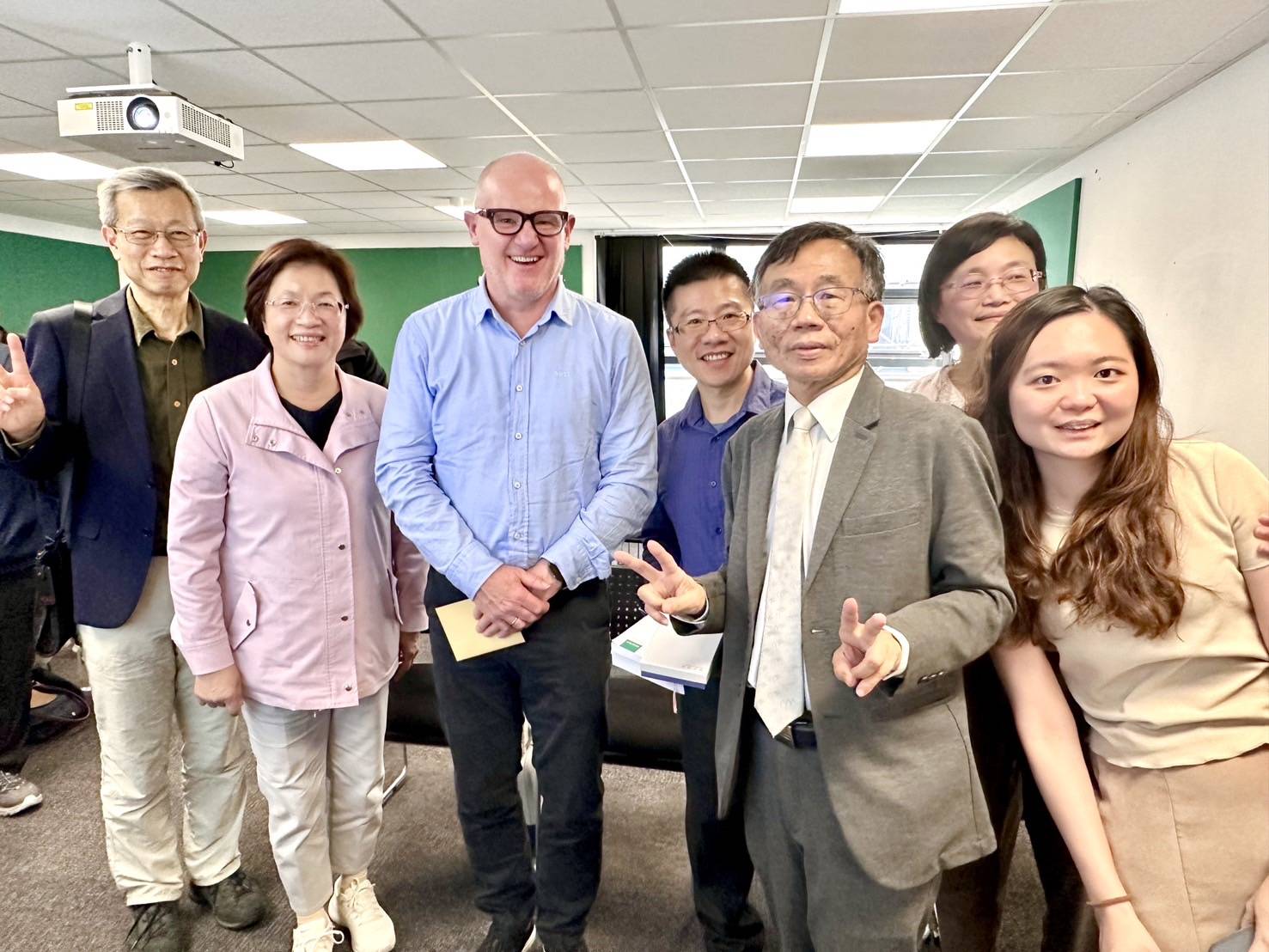 ▲彰化縣長王惠美率領醫療團前往英國參訪，借鏡精準的個人化健康照護經濟評估經驗。（彰化縣政府提供）