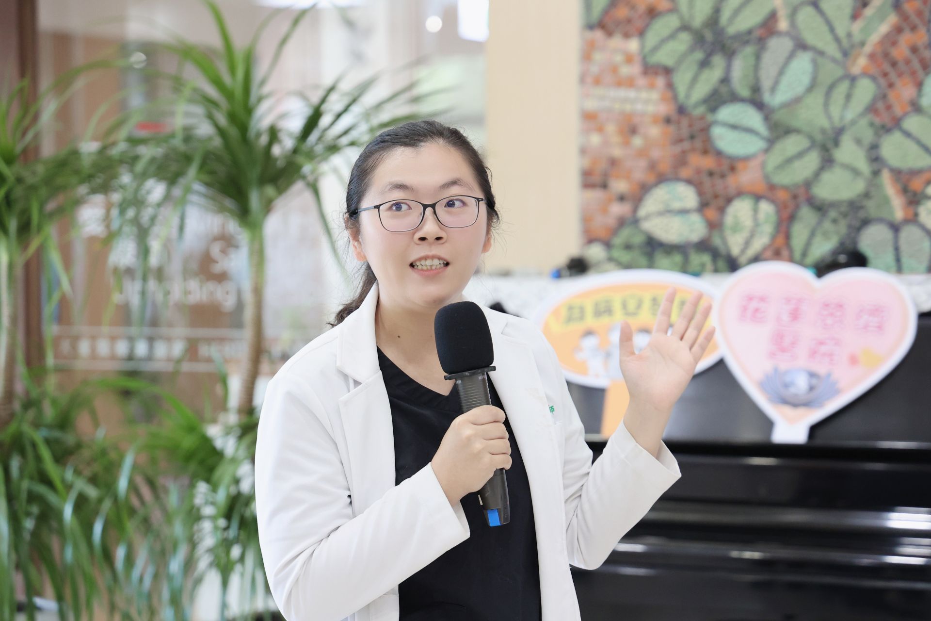 婦產部陳姵辰醫師分享「孕期高血壓」，希望提升民眾對於孕產婦疾病的知識，一起守護孕產兒安全。