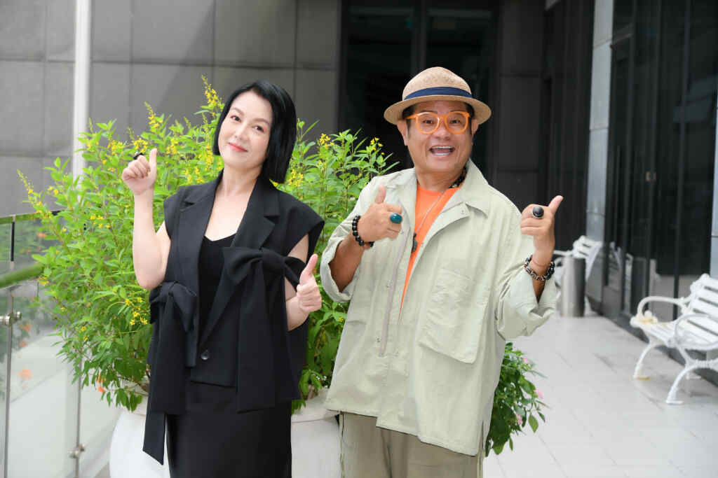 ▲《超級夜總會》再次取得突破,睽違十年後再度入圍金鐘獎「綜藝節目主持人獎」,為節目主持人許效舜、苗可麗、澎恰恰帶來巨大榮譽。(三立電視提供)