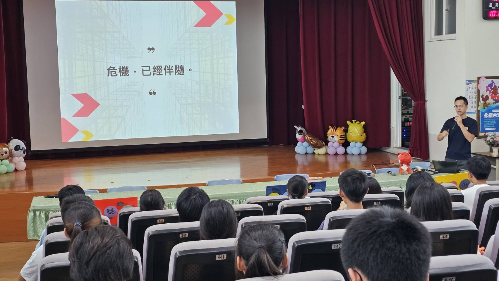 ▲由一群彰化縣高中職學生所組成希望工程學習輔導團隊，舉辦一場為志工訓練，藉由活動設計，讓新團員們在互動中學習策劃和協作。（柯伯儒提供）