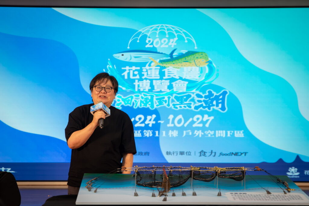 財團法人台中市私立康善社會福利慈善事業基金會執行長閻靜玉出席記者會,表示基金會