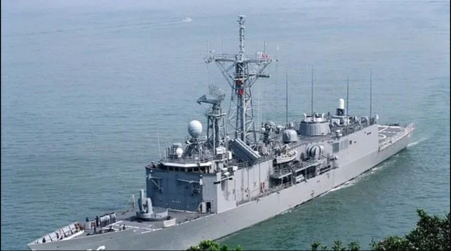 只因和女友吵架　銘傳艦士兵跳海游上岸換10月刑期 239