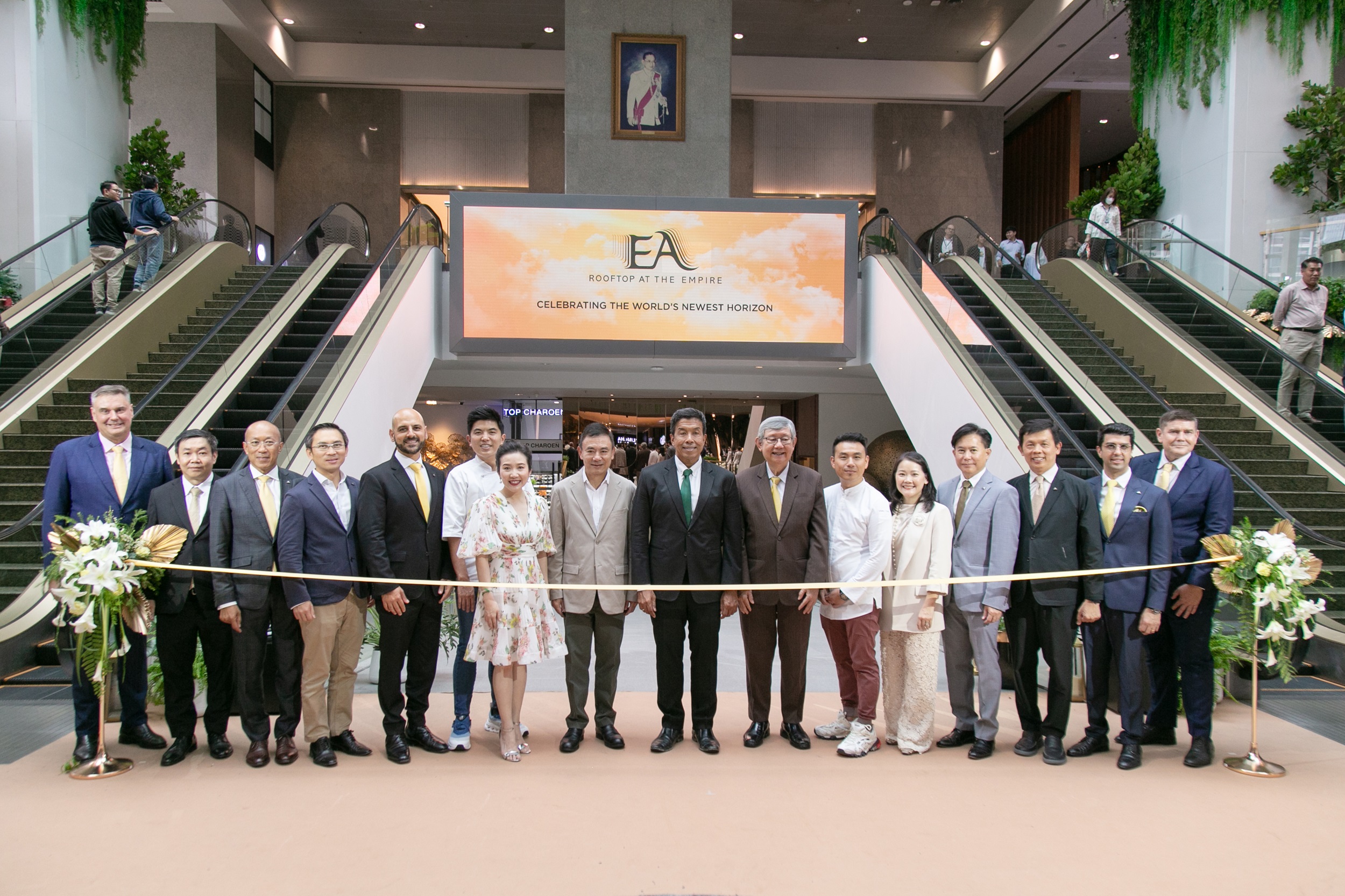 AWC揭幕泰國全新地標「EA」 該項目位於曼谷市中心帝國大廈  為城市核心再添至高無上的屋頂生活時尚勝地
