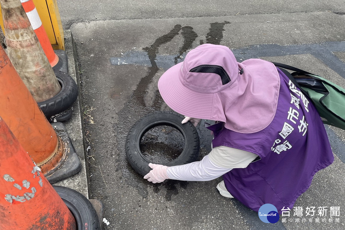 遠離登革熱,桃市府衛生局呼籲做好防蚊措施與環境清消。<br /><br />