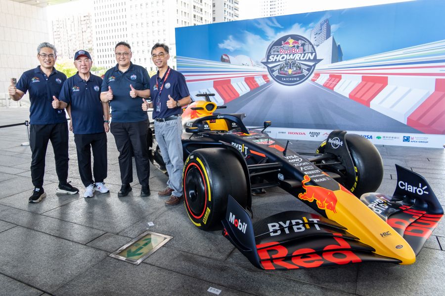 F1賽車RB19亮相! 鄭照新揭5大看點:歡迎大家來台中