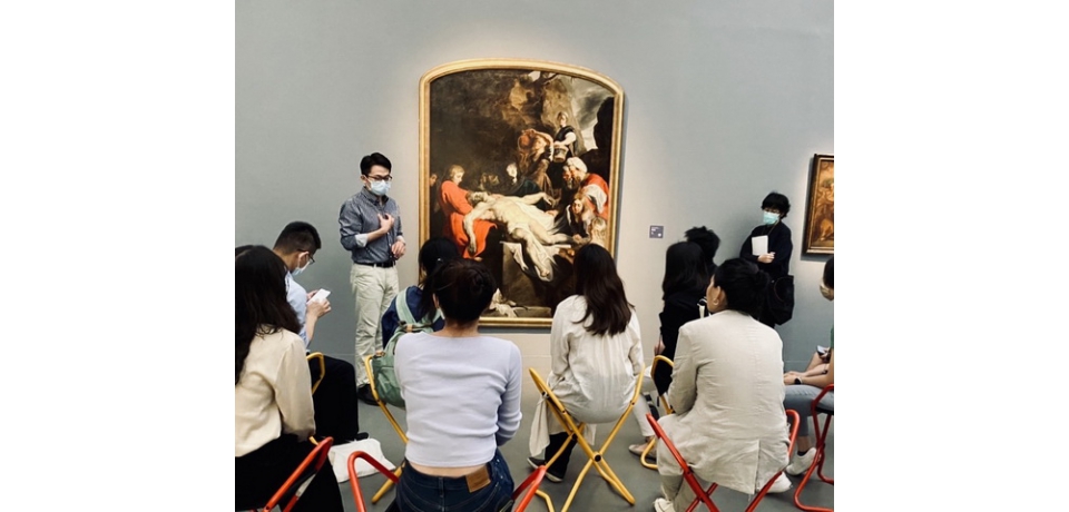 從「看」到「看到」醫師跨出診間走入美術館 帶領醫學生培養觀察力及同理心