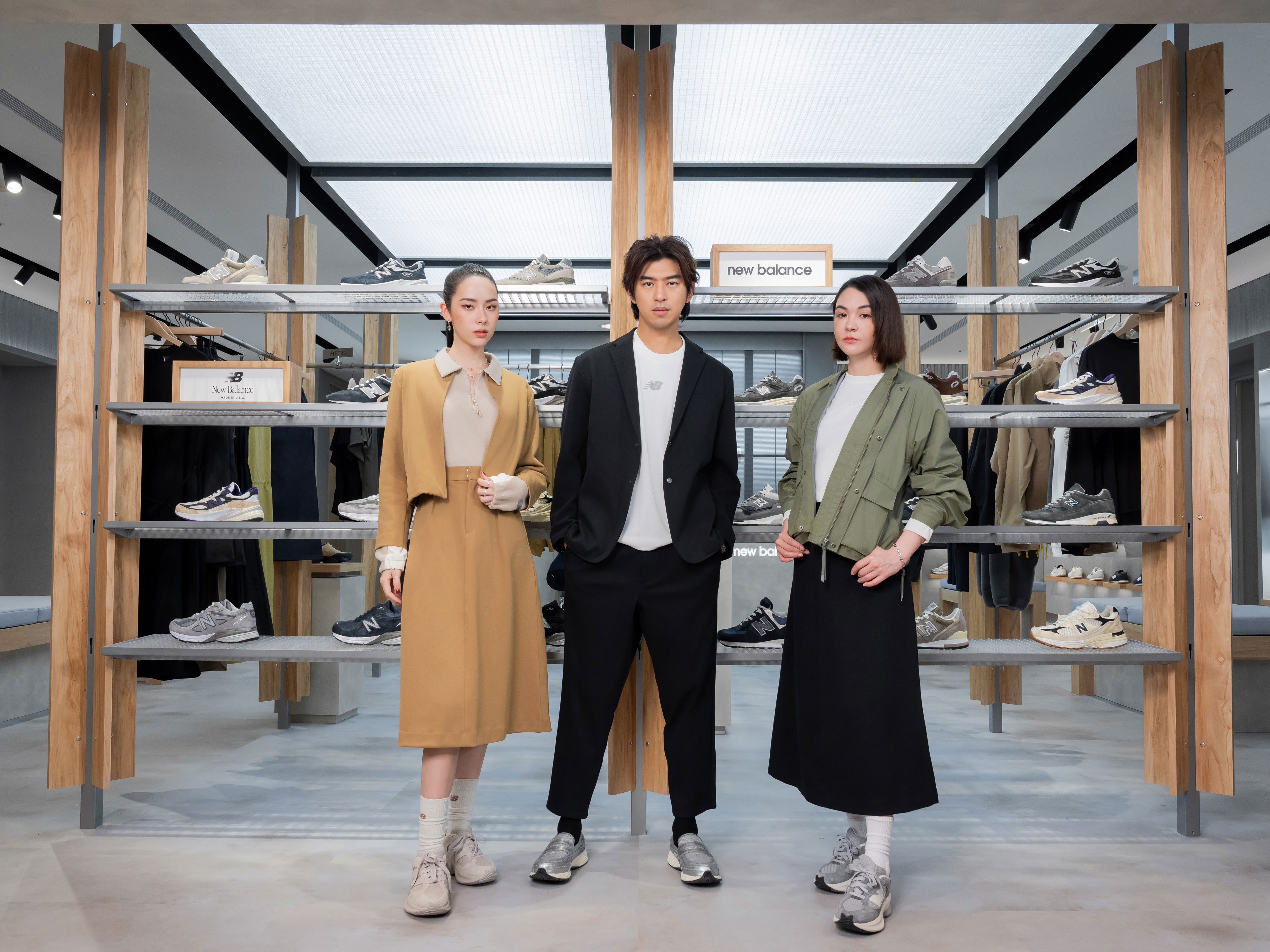 金鐘新人林奕嵐(左起)、陳柏霖、張榕容出席New Balance台中新店開幕活動。圖/New Balance提供