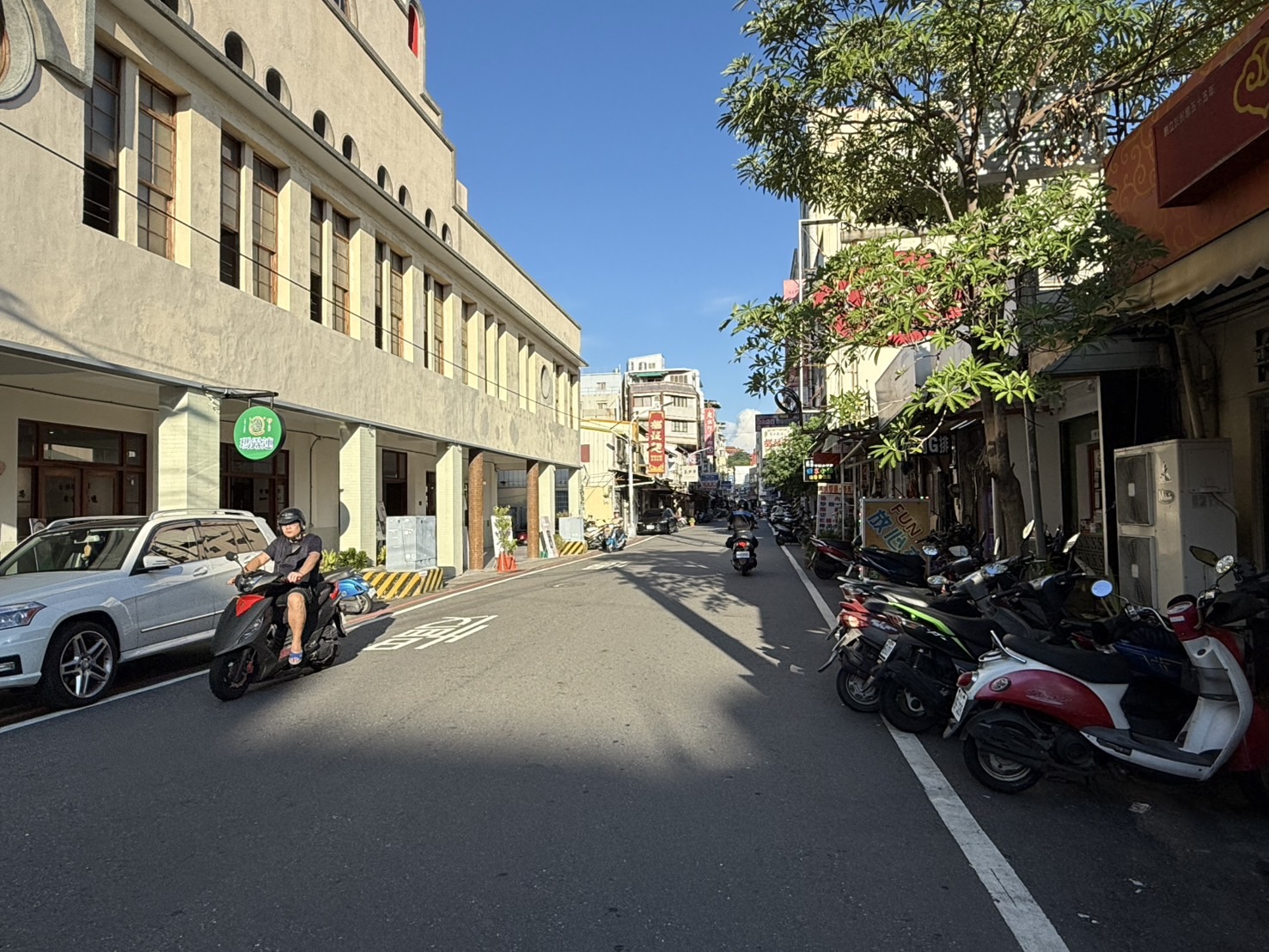 ▲彰化縣政府規劃將彰化市陳稜路改為單行道,引發沿線店家及居民強烈反彈。(記者張溎壕攝)
