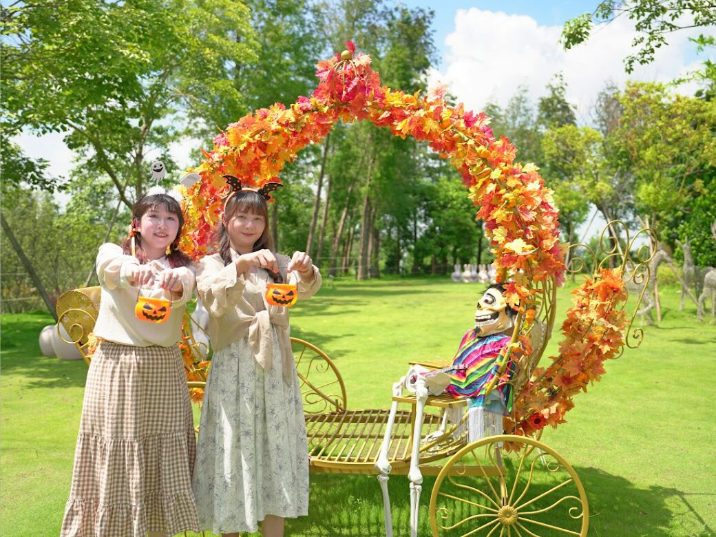 佐登妮絲城堡萬聖節變裝2人同行1人免費 17直播主萌寵車內上演逃生記 235 CNEWS195240927a01