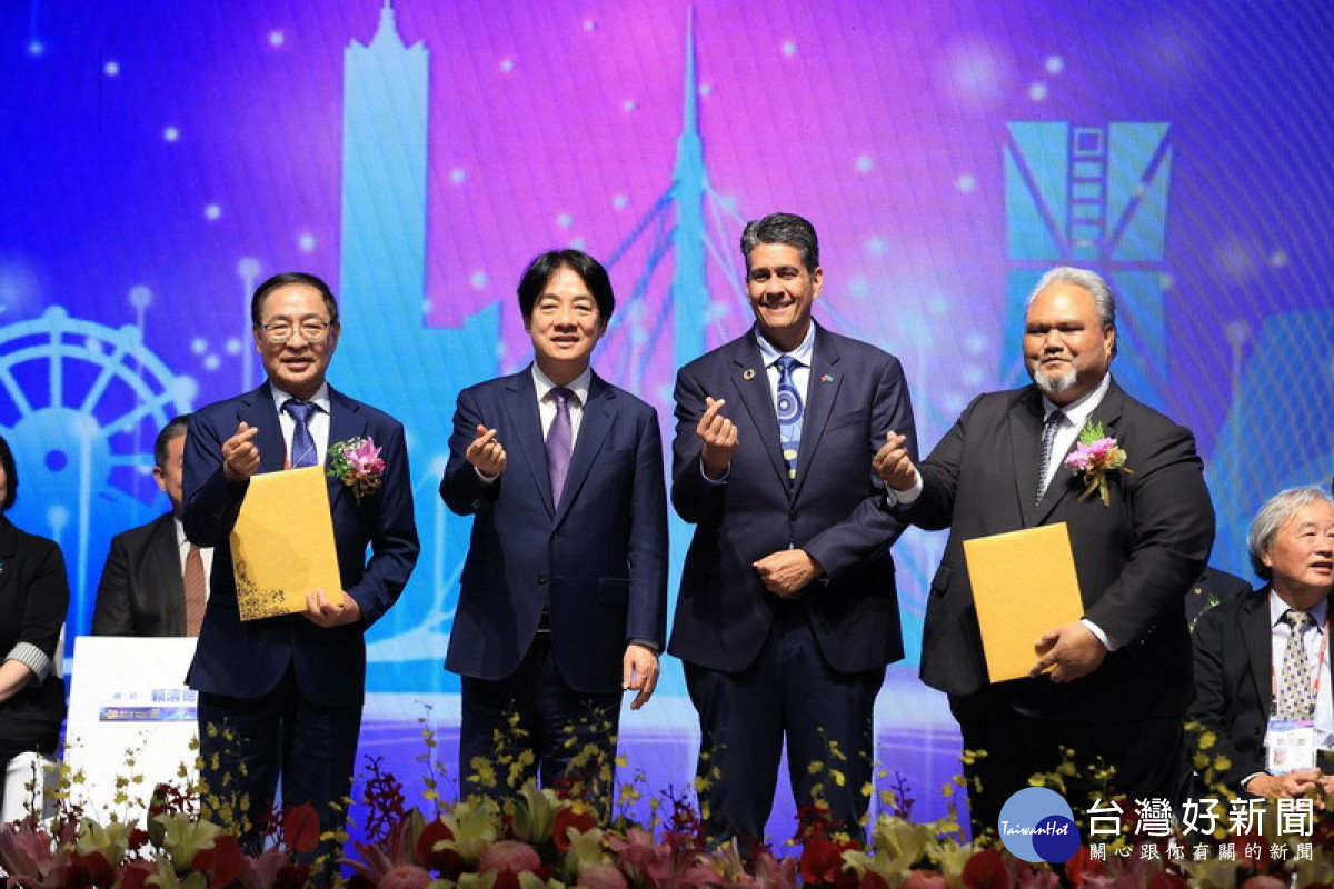 ▲總統賴清德及帛琉總統惠恕仁(右2)共同見證帛琉共和國與世總簽署之聯合聲明。