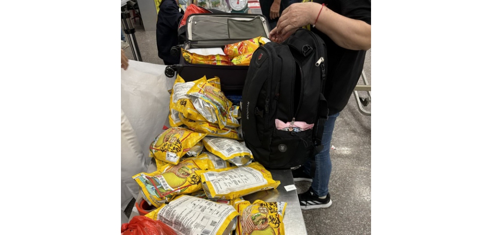 高雄關籲請小三通旅客勿幫他人攜帶螺螄粉等大陸食品入境 以免違法受罰