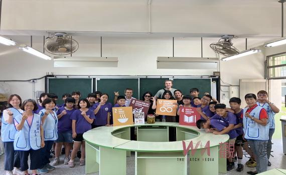 福德國小畢業班18位學生手作環保柚子洗潔劑 自籌圓夢畢旅費用
