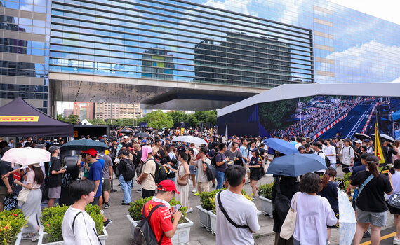 台中府前廣場Showrun Party 衝破2萬人次刷新紀錄