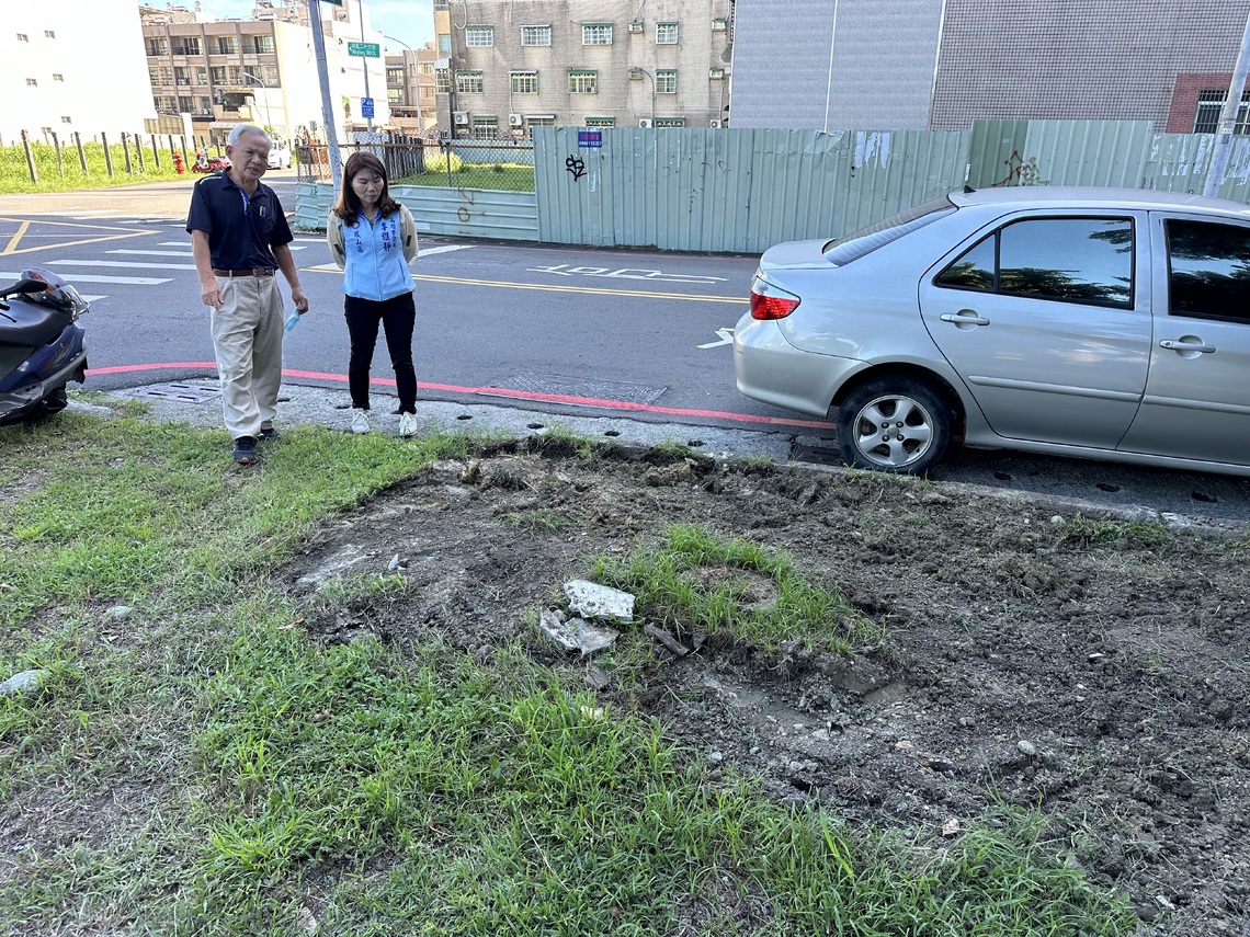 漾新聞|明鳳公園長期泥濘不堪凹凸不平且雜草叢生 李雅靜議員痛批台糖漠視