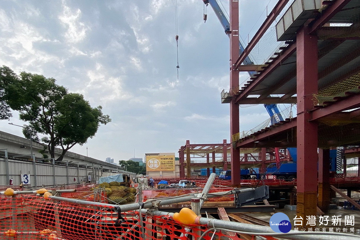 防範軌道異物入侵, 園桃政市府再強化捷運高鐵週邊工地管理機制。