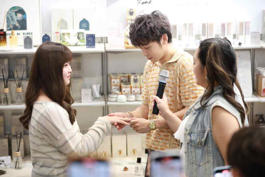 ▲小樂出席一日店長與與粉絲同樂（Ease香氛提供提供）