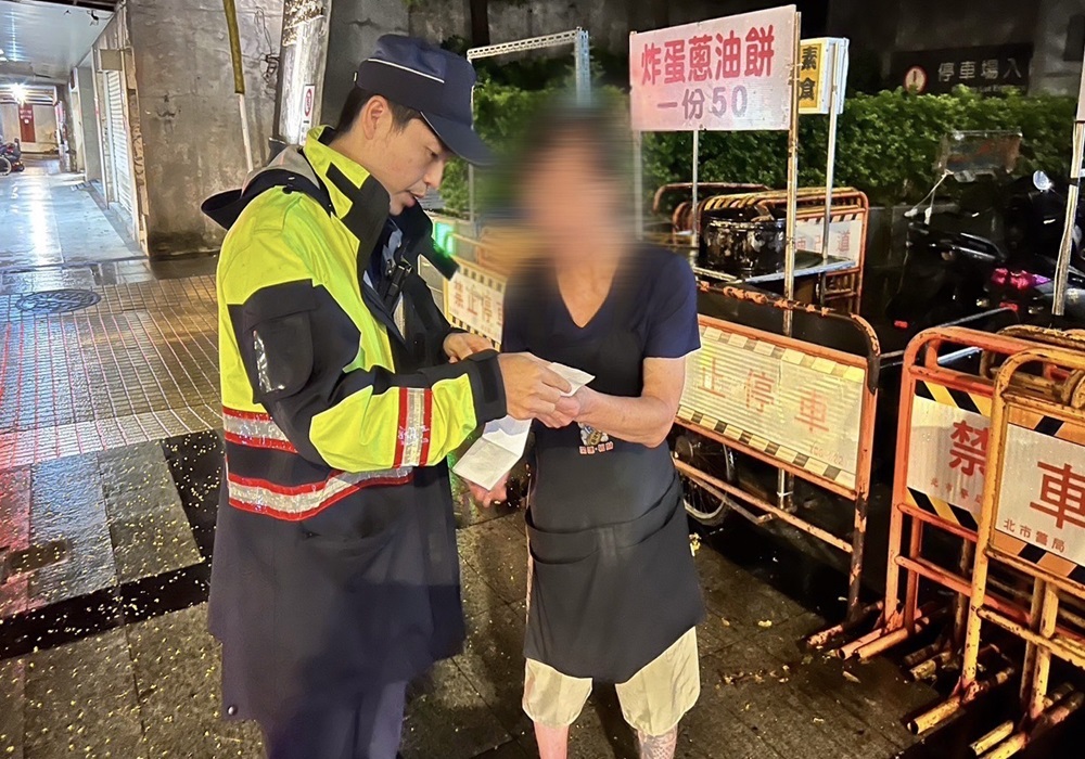 炸彈蔥油餅餐車炸出火 萬華警速滅火 198 248240929a04
