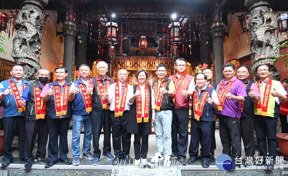 媽祖祈福文化節相約明年見,「8聖杯」擇定新爐主社頭枋橋頭天門宮。圖/記者鄧富珍攝