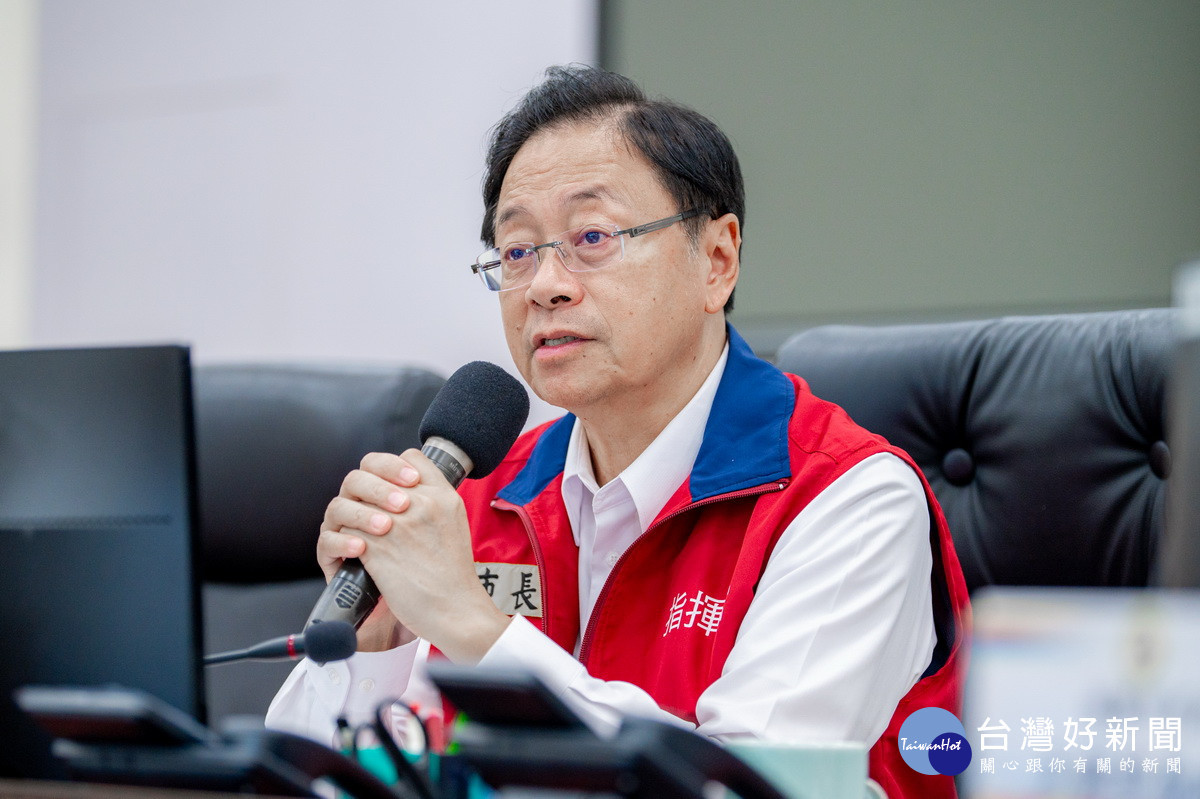 桃園市長張善政主持「山陀兒颱風防颱整備會議」。<br /><br />
