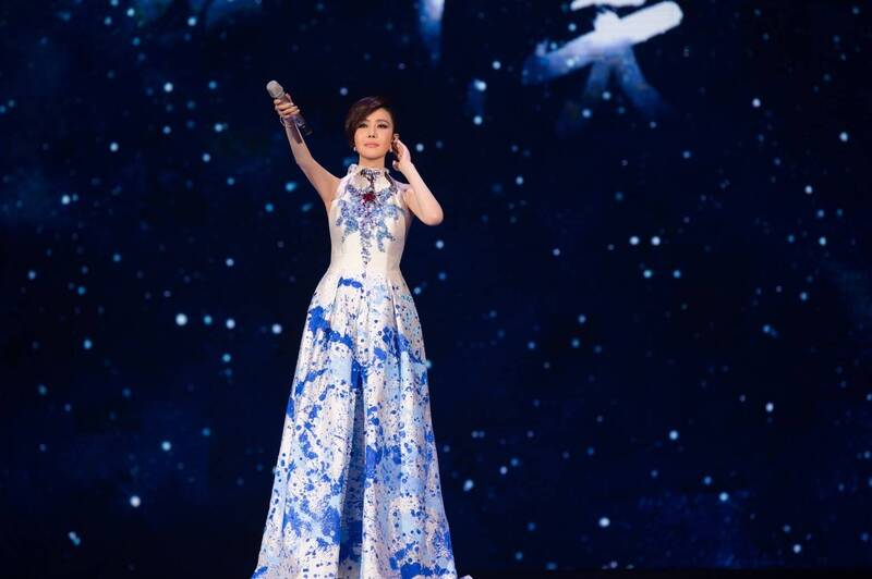 113年國慶晚會周末登場,金曲歌后江蕙將演唱《家後》及《祝福》。寬宏藝術提供
