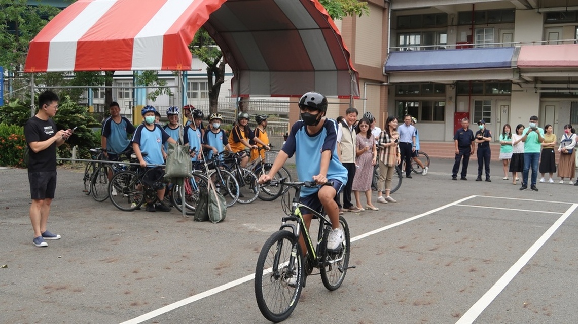台南學校創筆試路考腳踏車考照服務確保交安