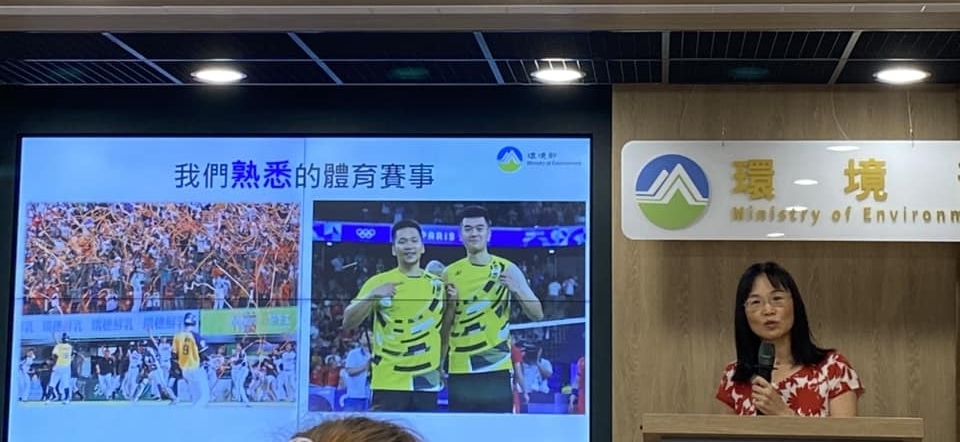 環境部徐淑芷司長說明合作案內容及後續推動工作（記者黃楸玲／攝影）