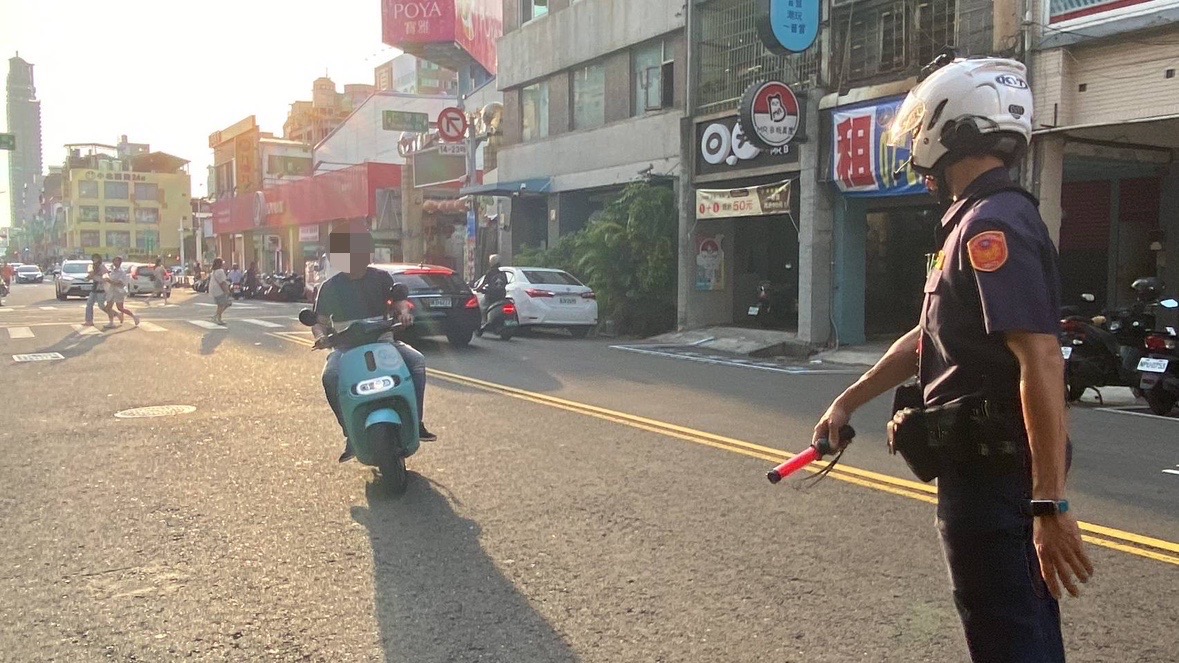 行人事故率下降31%,高市警二階執法鎖定這5違規 行人事故率下降31%,高市警二階執法鎖定這5違規