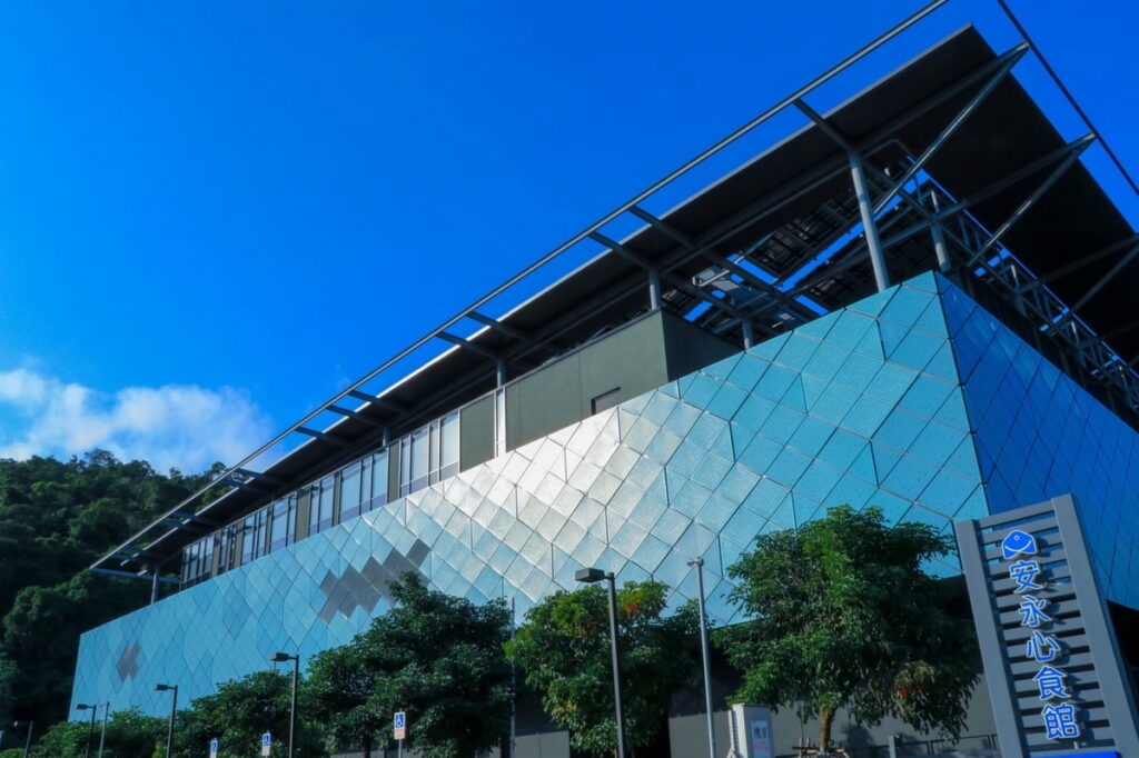 安永心食館的綠建築不僅是環境教育的資源特色，更是低碳生活的示範。