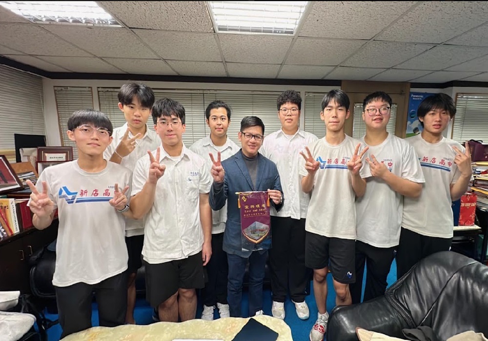 新店高中師生公民參與地方建設 劉哲彰爭取經費服務鄉親 303 248241001a01
