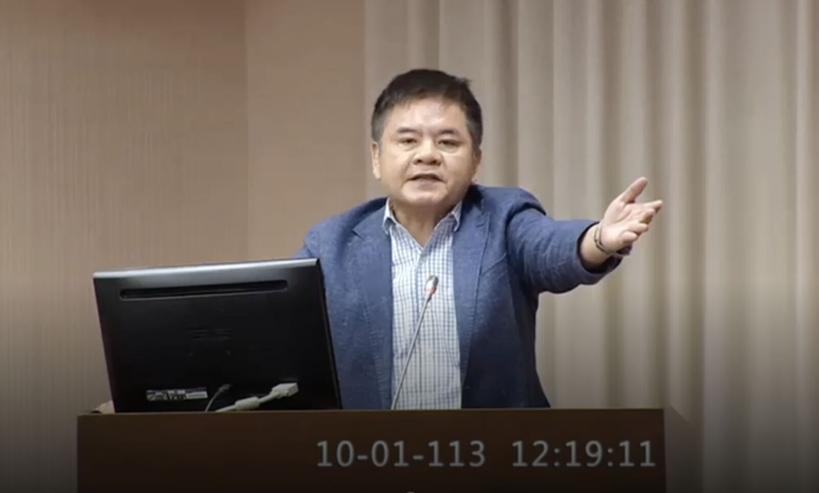 總預算案朝野再交鋒 程序委員會沒結論待院會審查 316 總預算案朝野再交鋒 程序委員會沒結論待院會審查 315