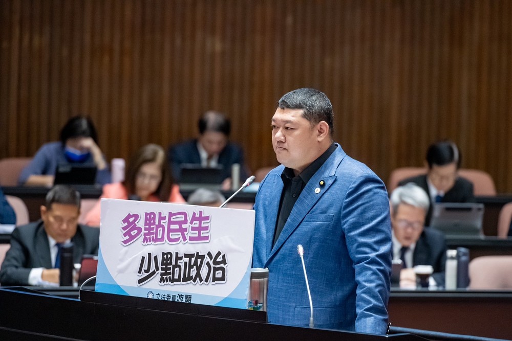 盼卓榮泰續推動興建彰南大橋　游顥：嘉惠南投人搭乘高鐵便捷性 231