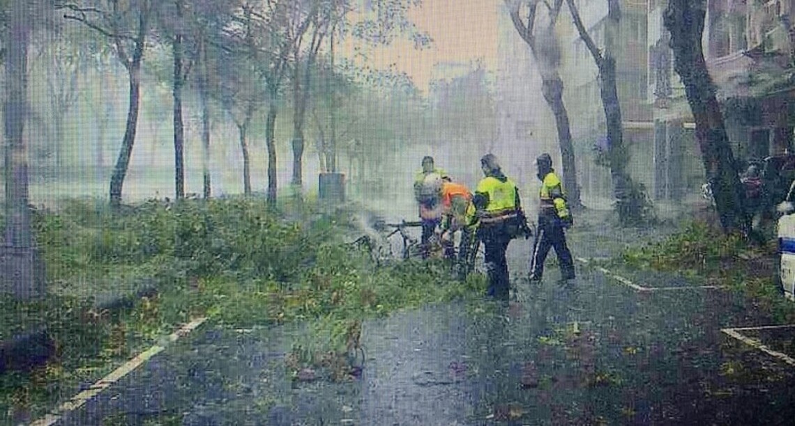 風雨漸歇  三民一分局全力投入復原工作  恢復轄內道路順暢