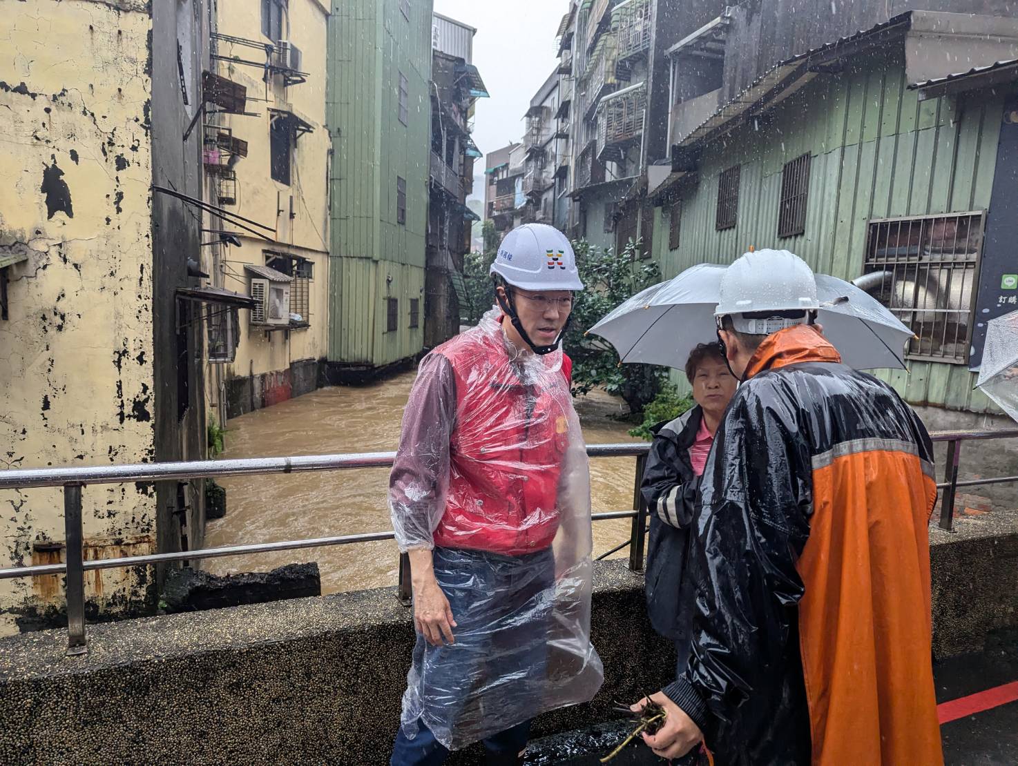 山陀兒在基隆多處造成災情　謝國樑馬不停蹄各區勘災 217