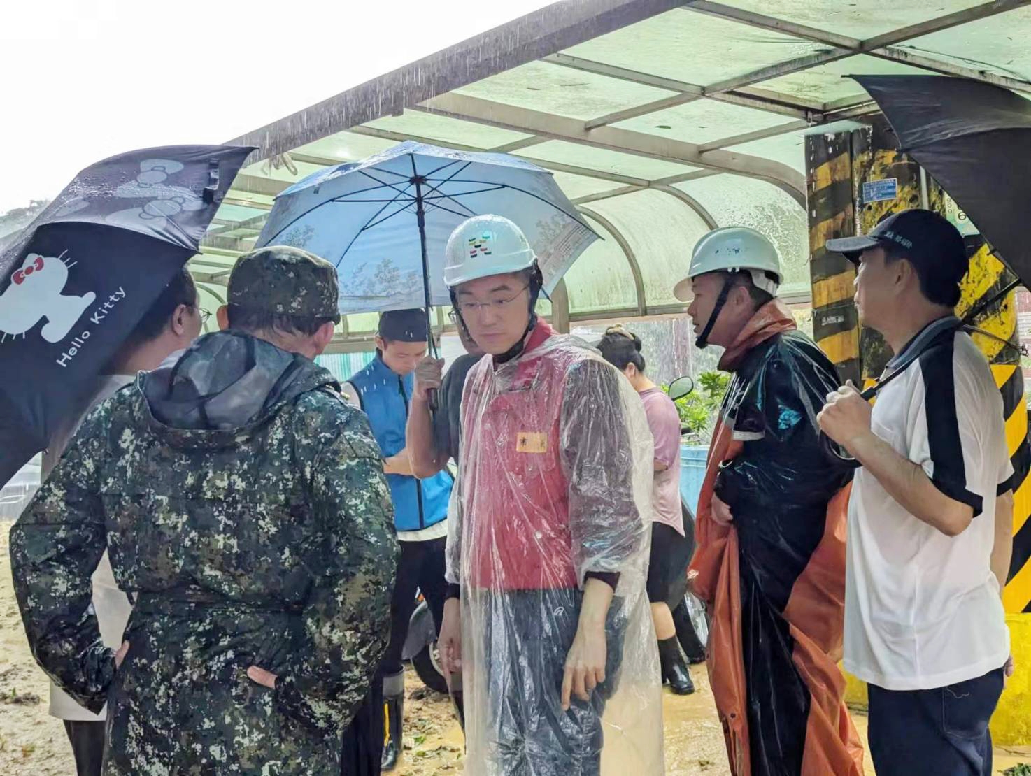 山陀兒在基隆多處造成災情　謝國樑馬不停蹄各區勘災 219
