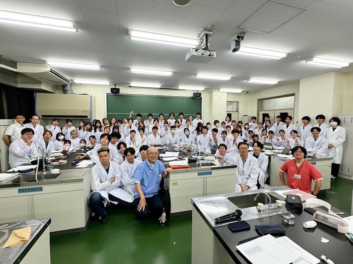 嘉大獸醫系薦送學生赴日強化寵物中獸醫臨床治療知能