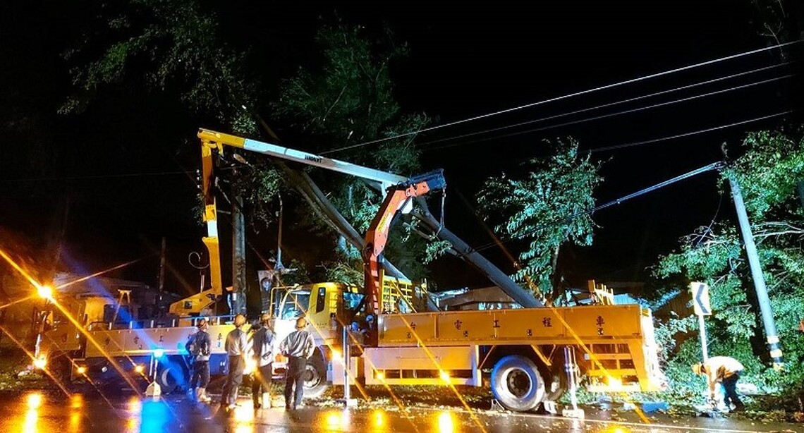 台電高雄區處轄區曾停電近8萬戶 今晚8時拚復電98%!