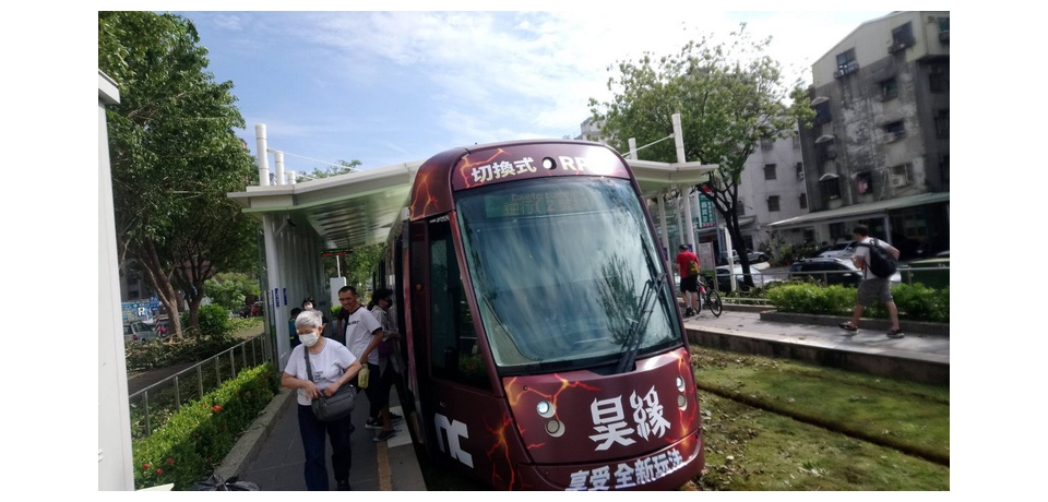 高雄市捷運局：高雄輕軌4日下午2時已恢復營運 感謝捷運公司及市府相關單位連夜趕工全力搶通