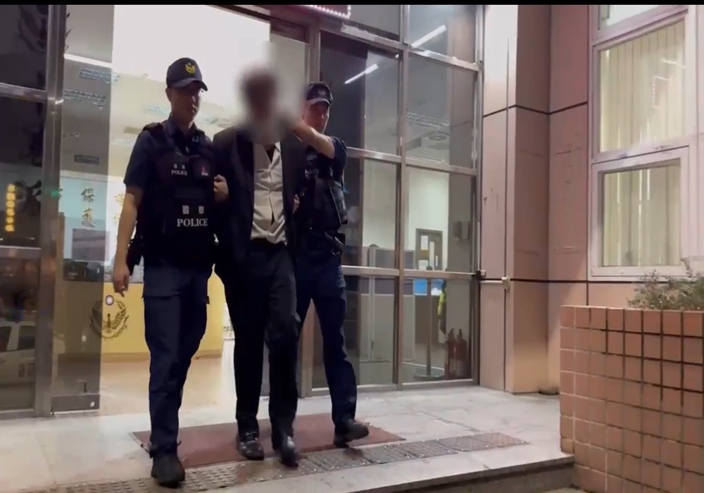 颱風夜吃火鍋藍波刀割頸 新莊警速逮人幸未釀大禍 193 248241004a08