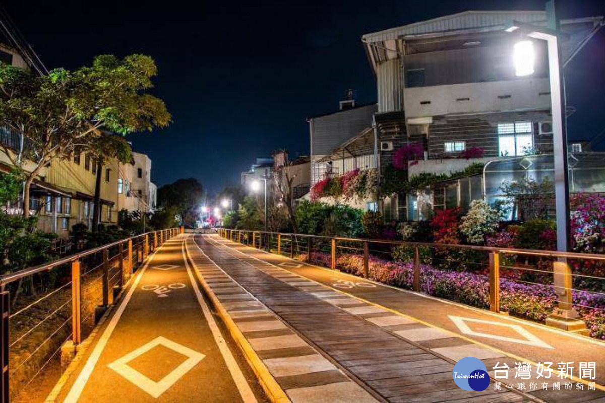 嘉油鐵馬道市區夜間路段/嘉義市府提供