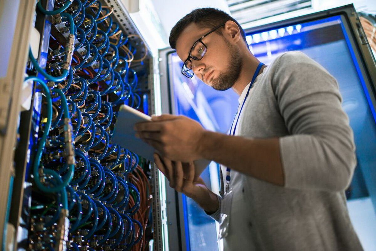 NetApp 宣布與業界領導廠商在加速 AI 創新領域的新合作進展,藉由提供生成式 AI (GenAI) 所需的智慧型資料基礎架構,協助企業掌握過去 10 年來對企業和 IT 領域最重要的發展之一。