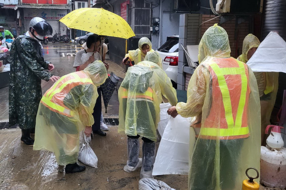 山陀兒暴雨釀災 基檢社勞人助社區清理家園 218 山陀兒暴雨釀災 基檢社勞人助社區清理家園 217