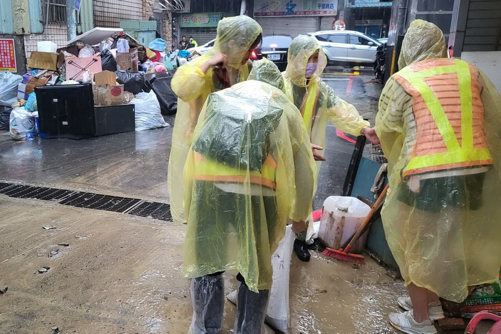 山陀兒暴雨釀災 基檢社勞人助社區清理家園 220 山陀兒暴雨釀災 基檢社勞人助社區清理家園 219