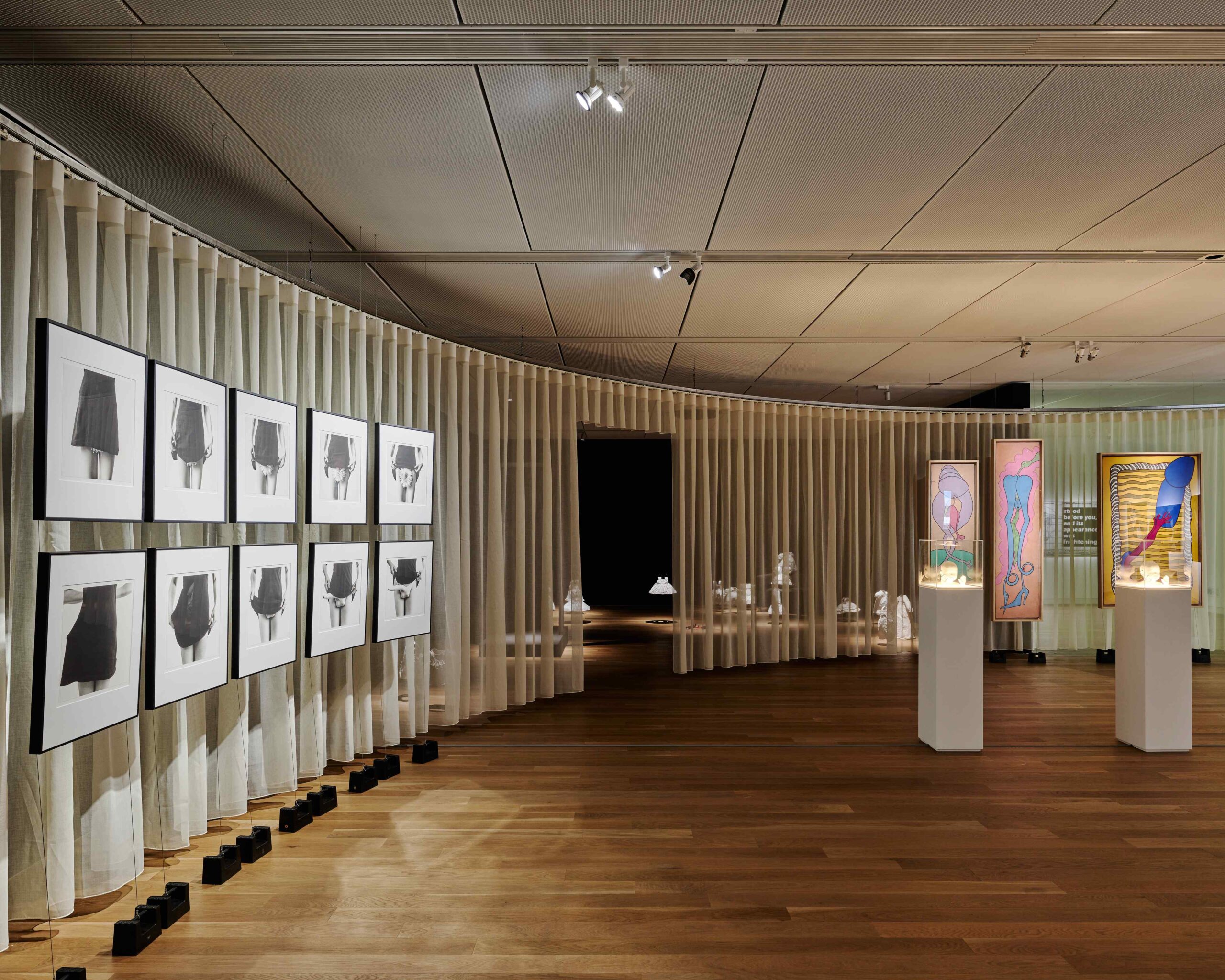 高美館30週年展《珍珠—南方視野的女性藝術》揭幕 高美館30週年展《珍珠—南方視野的女性藝術》揭幕