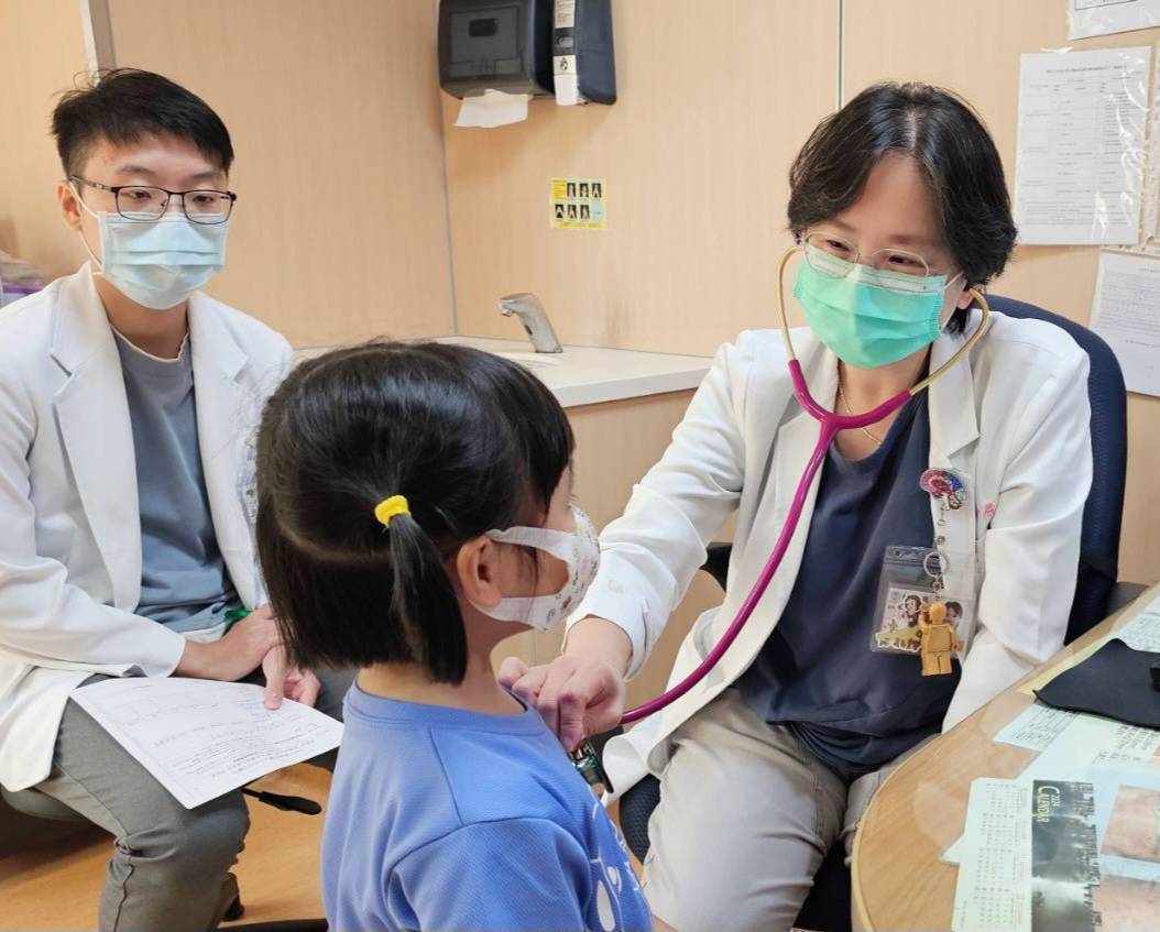 孩子上學瞌睡發呆 坐不住不專心 醫師:學習表現不理想因素多,對症治療才有幫助